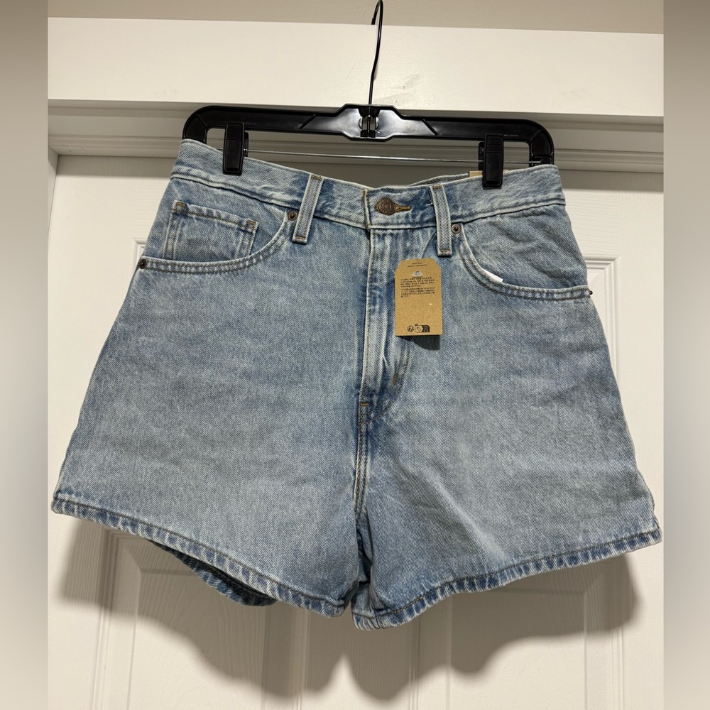 Levi’s High-Waisted Mom Shorts